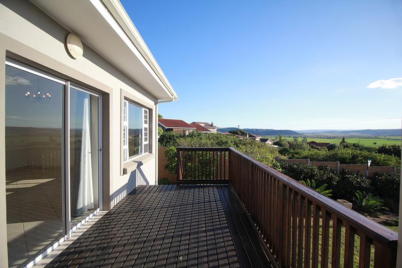 3 Bedroom Property for Sale in Fraaiuitsig Western Cape